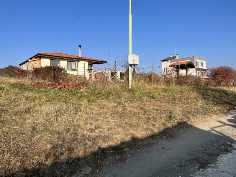 Продава ПАРЦЕЛ, с. Златуша, област София област