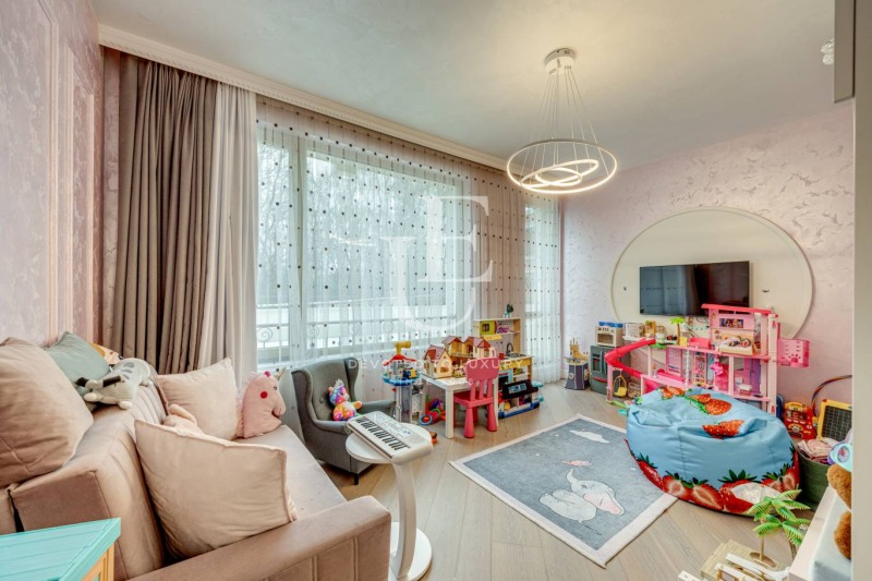 Продается  3+ спальни София , Кръстова вада , 298 кв.м | 47702419 - изображение [15]