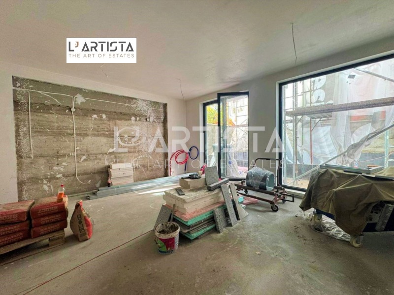 Продава МНОГОСТАЕН, град София, Център • 550000 € / 1075706.50 лв. • 18584485 1