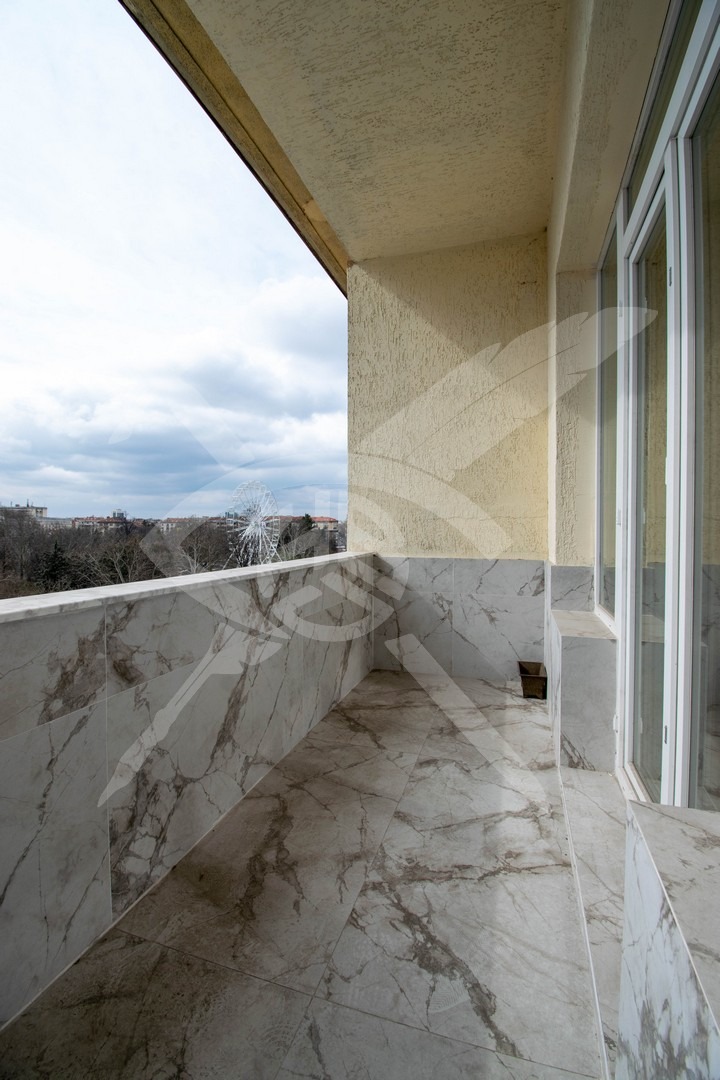 Продава МНОГОСТАЕН, гр. София, Център, снимка 16 - Апартаменти - 54013905