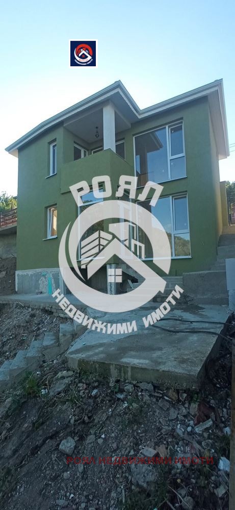 Продава КЪЩА, с. Руен, област Пловдив, снимка 3 - Къщи - 52290851