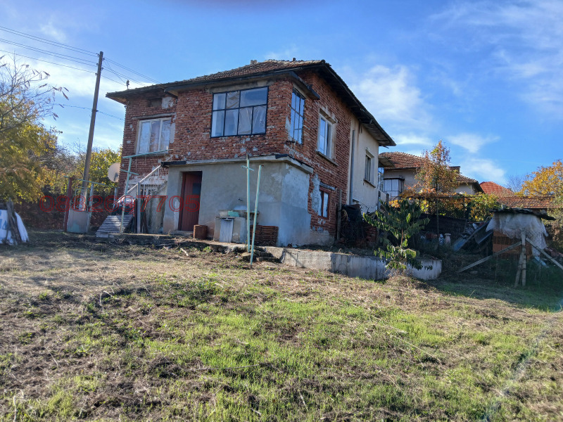 Продава КЪЩА, с. Бокиловци, област Монтана, снимка 2 - Къщи - 53117708