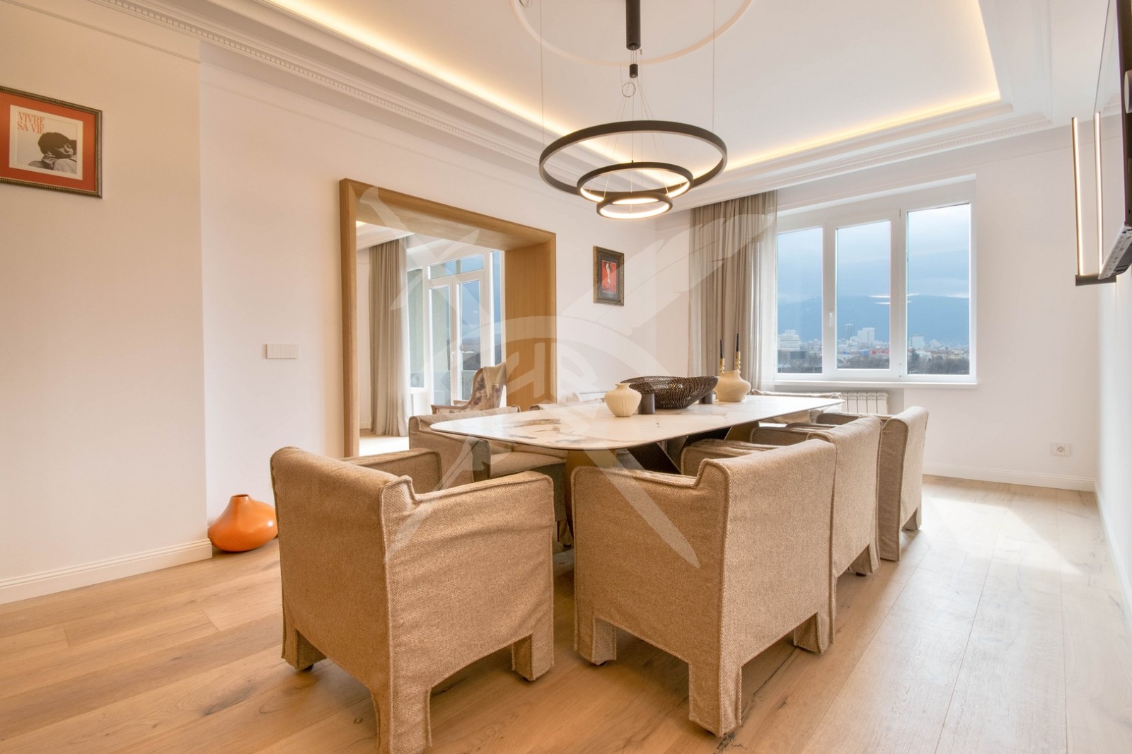 Продава МНОГОСТАЕН, гр. София, Център, снимка 7 - Апартаменти - 54013905