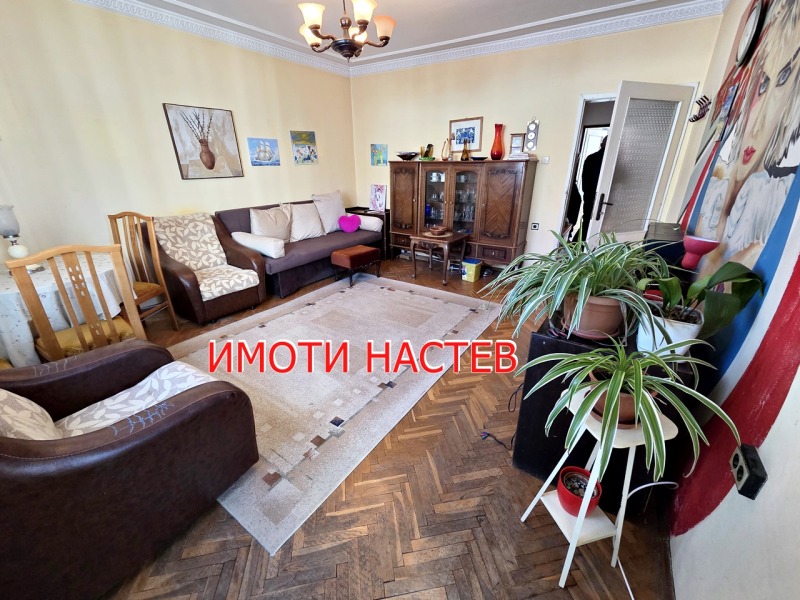 Продава 3-СТАЕН в град Шумен, Център - 96 кв.м / 180 000 € » 352 049.40 лв., ИМОТИ НАСТЕВ