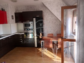 2 makuuhuonetta Kjutšuk Pariž, Plovdiv