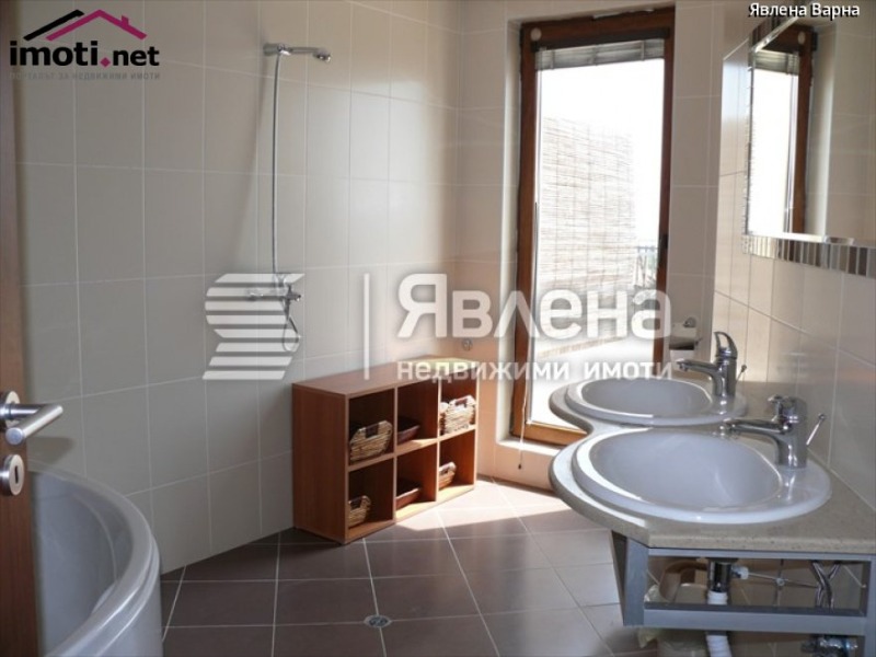 Myytävänä  2 makuuhuonetta Varna , m-t Dolna Traka , 195 neliömetriä | 71318193 - kuva [15]