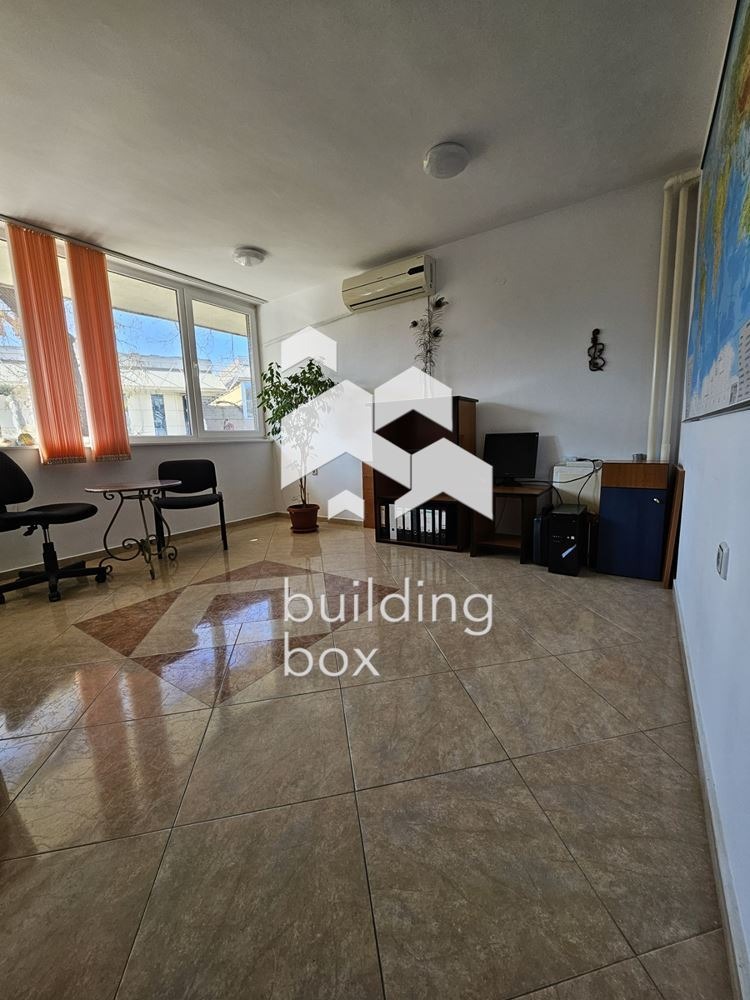 À venda  Escritório Plovdiv , Karchiiaka , 29 m² | 52928877 - imagem [4]