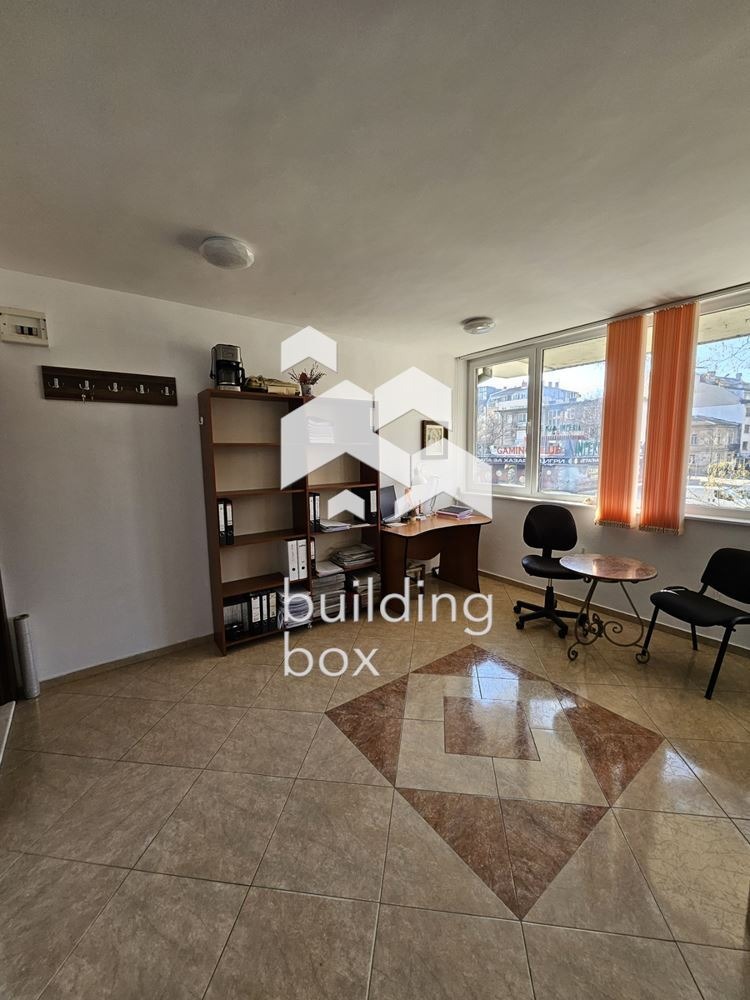 À venda  Escritório Plovdiv , Karchiiaka , 29 m² | 52928877