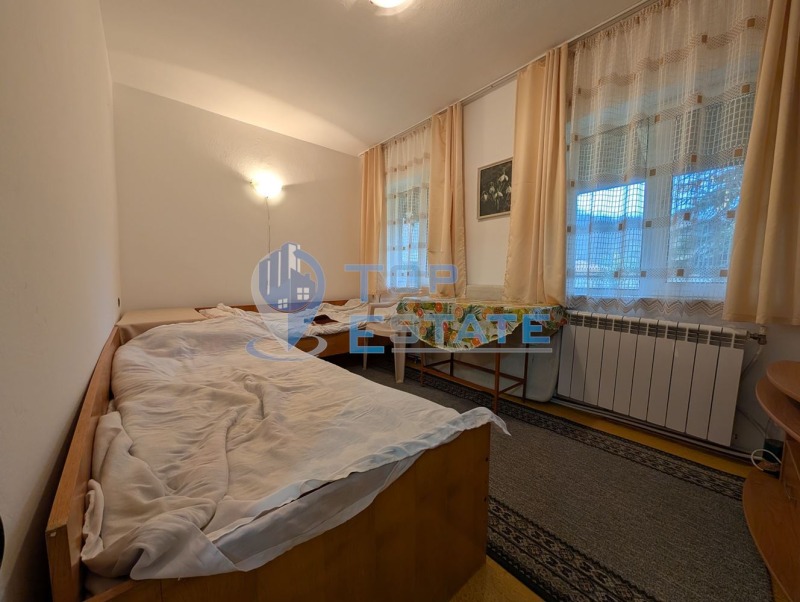 Продава КЪЩА, гр. Елена, област Велико Търново, снимка 5 - Къщи - 52494886