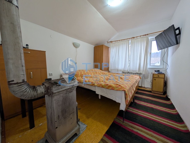 Продава КЪЩА, гр. Елена, област Велико Търново, снимка 4 - Къщи - 52494886