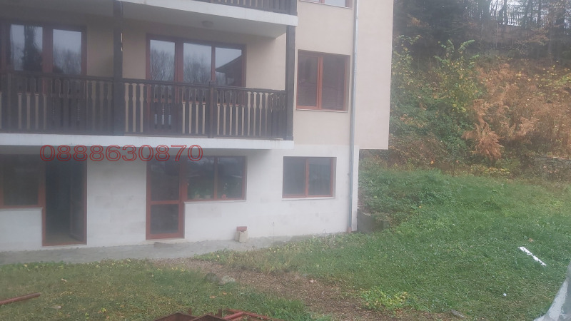 Продава ХОТЕЛ, гр. Априлци, област Ловеч