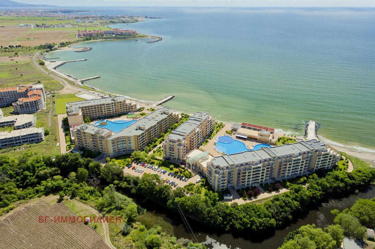 Продава 3-СТАЕН, гр. Ахелой, област Бургас, снимка 2 - Апартаменти - 55007017