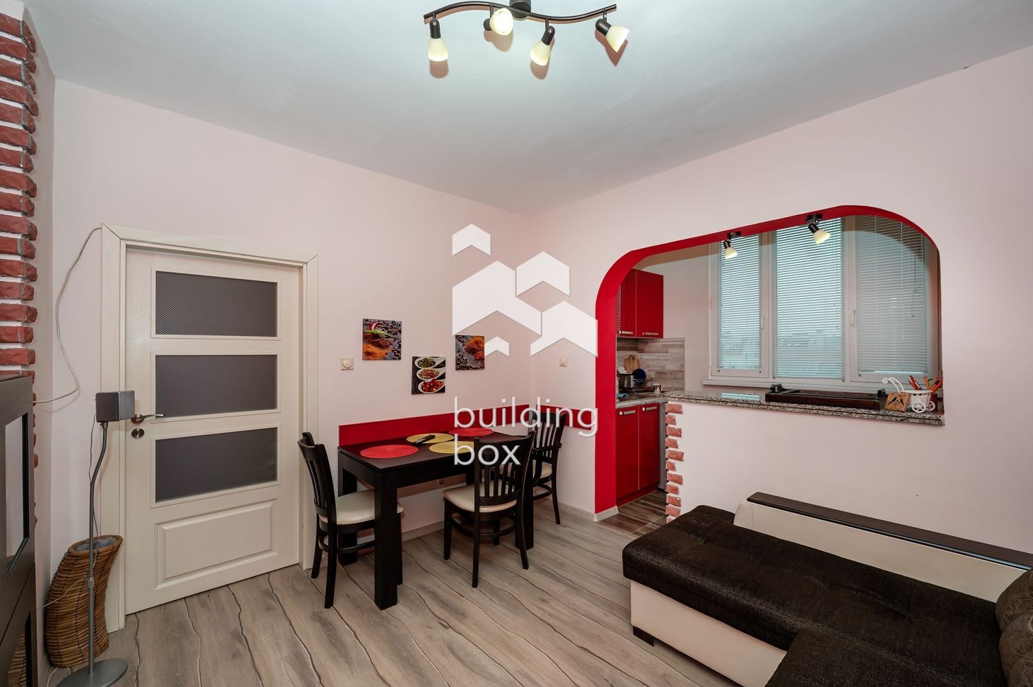 Продава 4-СТАЕН, гр. Пловдив, Кючук Париж, снимка 3 - Апартаменти - 54110573