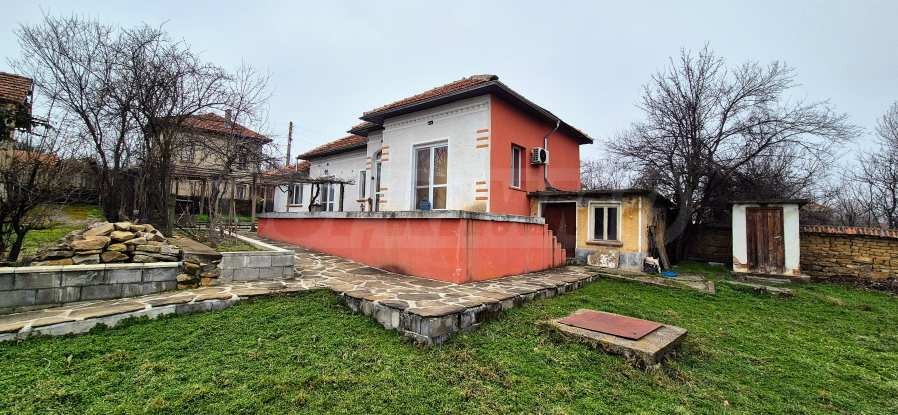 Продава КЪЩА, с. Слатина, област Ловеч, снимка 5 - Къщи - 53725284