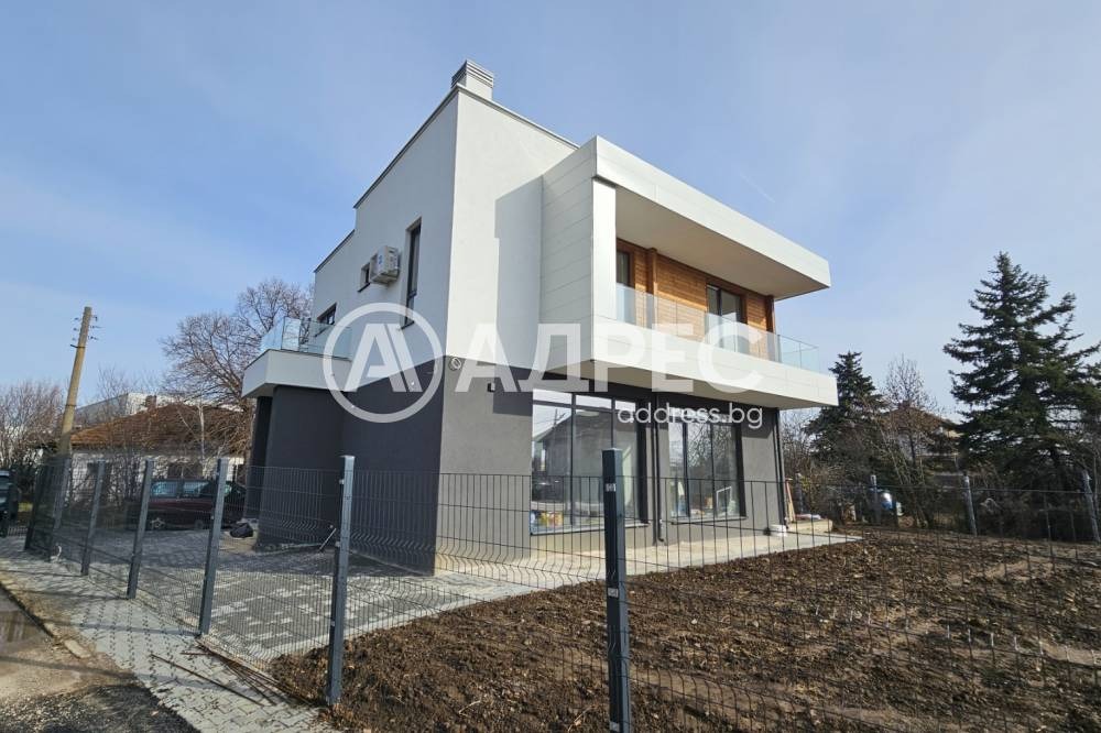 Продава КЪЩА, с. Мусачево, област София област