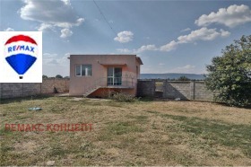 Продажба на имоти в с. Мараш, област Шумен - изображение 12 
