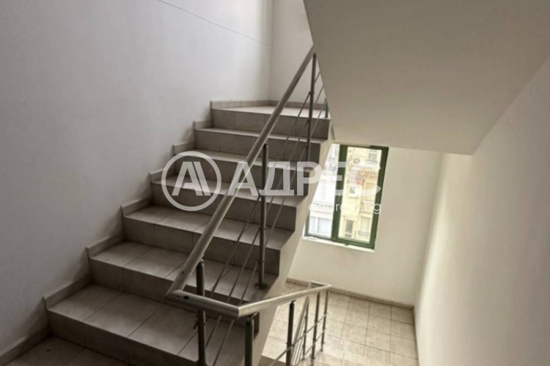 En venta  Oficina Sofia , Strelbishte , 156 metros cuadrados | 44410633 - imagen [10]