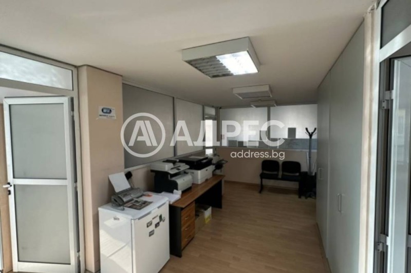 En venta  Oficina Sofia , Strelbishte , 156 metros cuadrados | 44410633 - imagen [8]