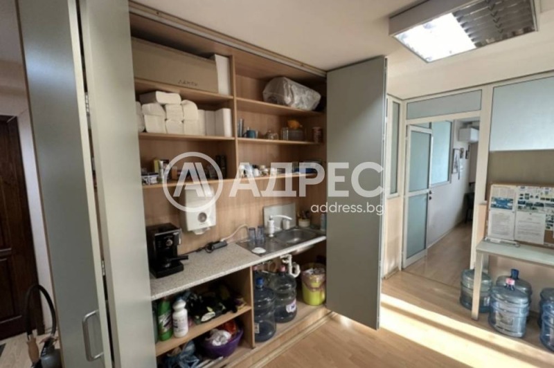 En venta  Oficina Sofia , Strelbishte , 156 metros cuadrados | 44410633 - imagen [12]