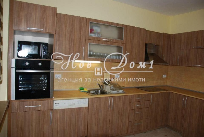 Продава КЪЩА, гр. Калофер, област Пловдив, снимка 10 - Къщи - 52799571