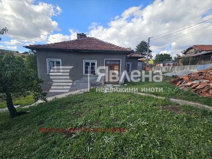 Продава КЪЩА, с. Големо Бучино, област Перник, снимка 3 - Къщи - 53687255