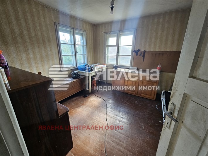 Продава КЪЩА, с. Големо Бучино, област Перник, снимка 8 - Къщи - 53687255