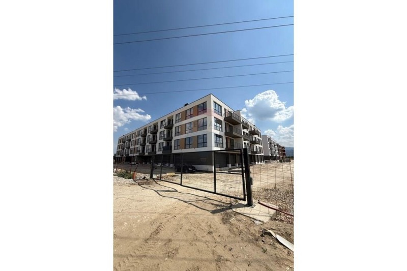 Продава  2-стаен град Пловдив , Остромила , 72 кв.м | 37044780 - изображение [4]