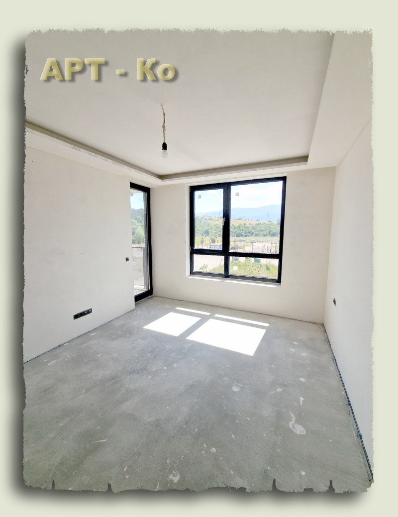 En venta  2 dormitorios Pernik , Iztok , 118 metros cuadrados | 48936986 - imagen [14]