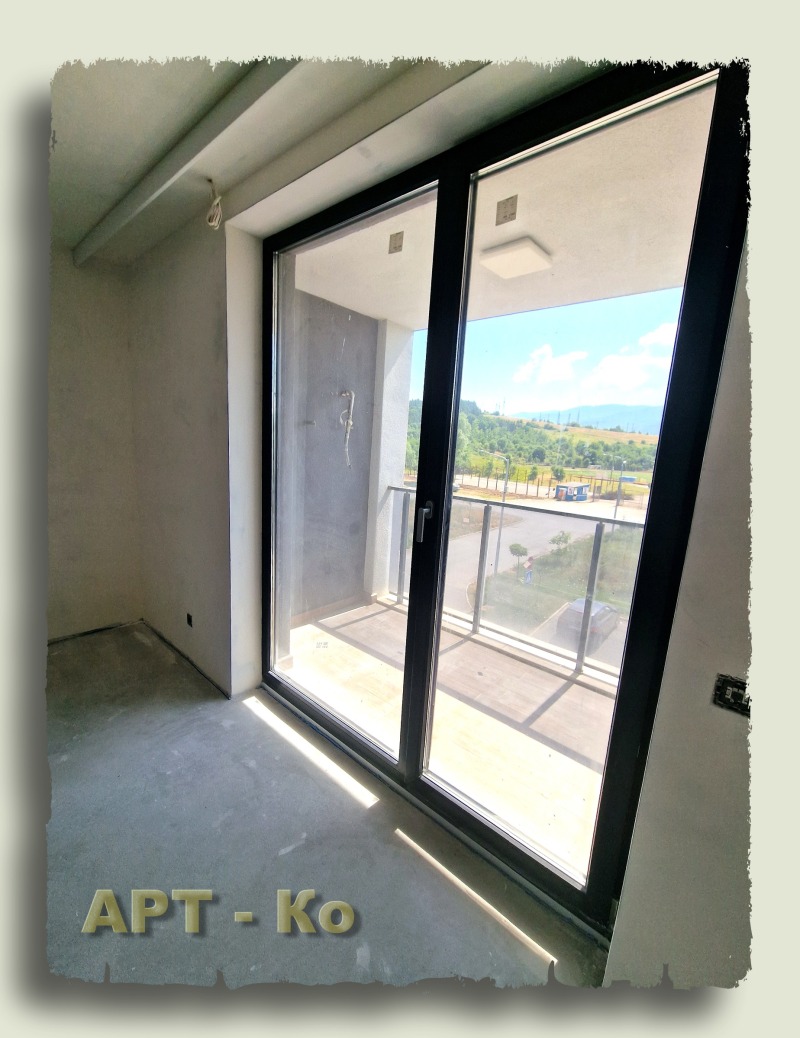 En venta  2 dormitorios Pernik , Iztok , 118 metros cuadrados | 48936986 - imagen [3]