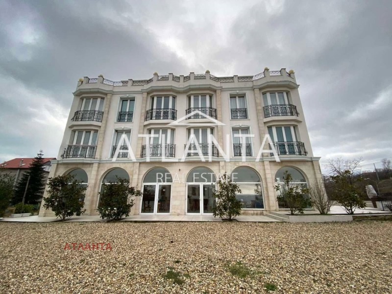Продава  Хотел, град Варна, Галата • 1 835 900 EUR • ID 49611546 — holmes.bg - [1] 