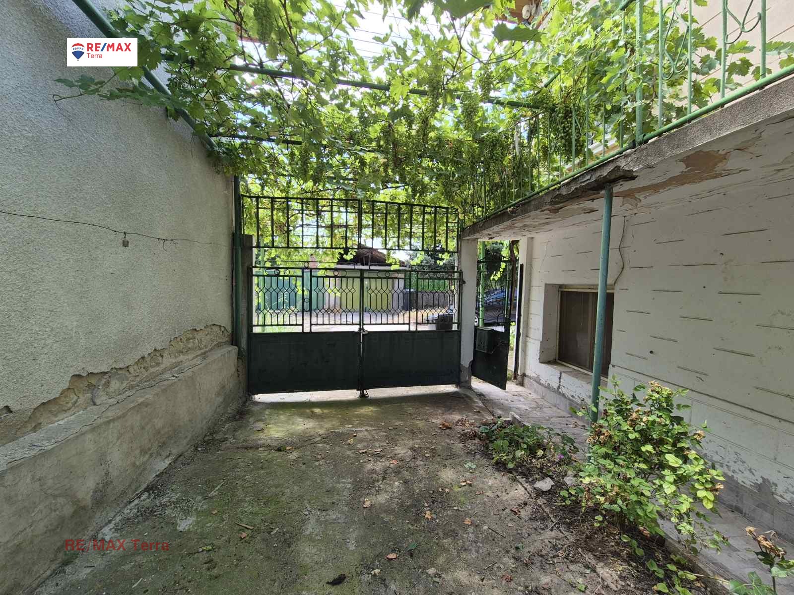 Продава КЪЩА, гр. Долни Дъбник, област Плевен, снимка 9 - Къщи - 55152367