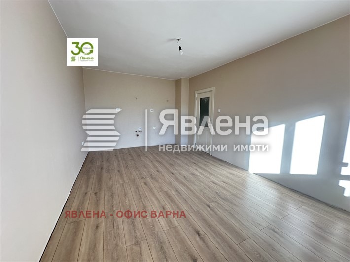 Продава 3-СТАЕН, гр. Варна, Лятно кино Тракия, снимка 3 - Апартаменти - 53516678