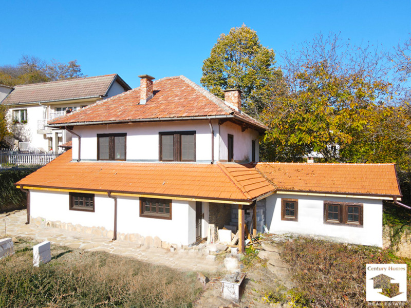 Продава КЪЩА в област Габрово, с. Костенковци - 240 кв.м / 95 000 € » 185 803.85 лв., СЕНТЧЪРИ ХОУМС