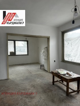 МНОГОСТАЕН, 120 m2
