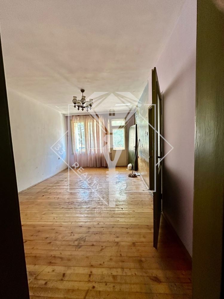 Продава МНОГОСТАЕН, гр. Пловдив, Център