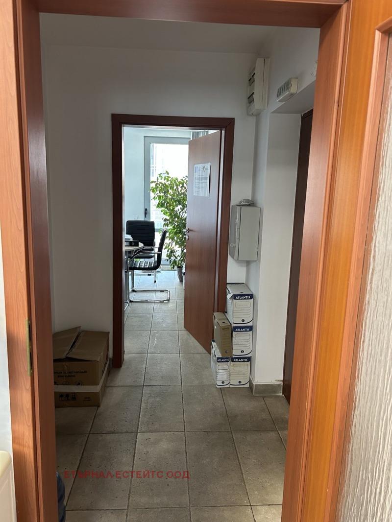 Eladó  Hivatal Sofia , Zona B-18 , 80 négyzetméter | 65100386 - kép [6]