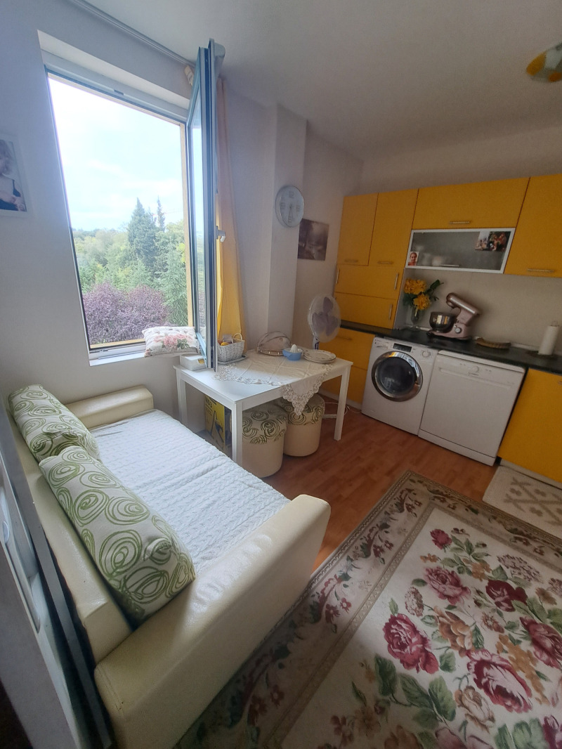 Продава 2-СТАЕН, град Варна, к.к. Св.Св. Константин и Елена • 220000 € / 430282.60 лв. • 44910437 1