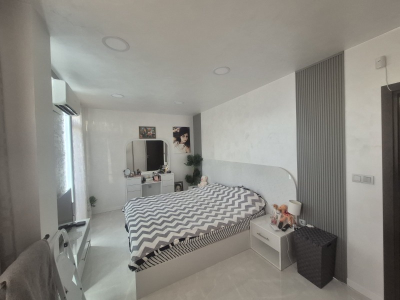 En venta  2 dormitorios Pleven , Shirok tsentar , 100 metros cuadrados | 23320946 - imagen [2]
