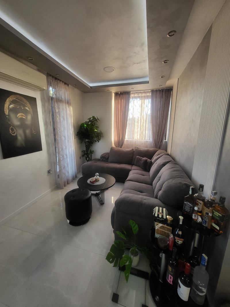 En venta  2 dormitorios Pleven , Shirok tsentar , 100 metros cuadrados | 23320946 - imagen [15]