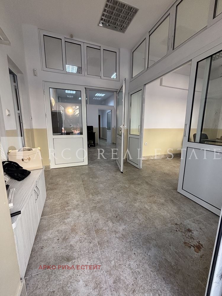 Продава 3-СТАЕН, гр. София, област София-град, снимка 3 - Апартаменти - 53776564