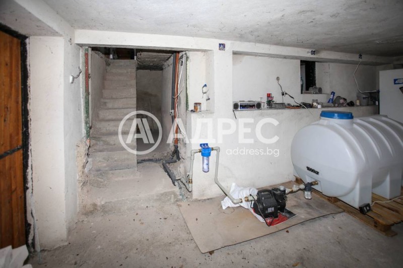 Продава КЪЩА, с. Алдомировци, област София област, снимка 12 - Къщи - 53020228