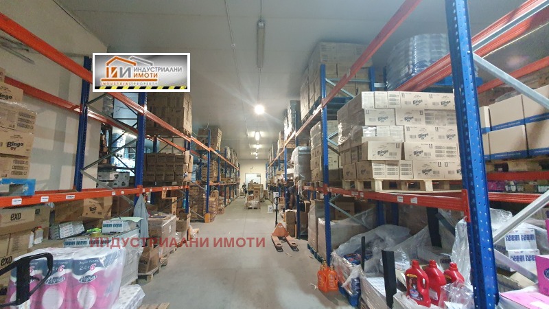 Продава  Склад град Пловдив , Индустриална зона - Север , 2890 кв.м | 64575552 - изображение [4]