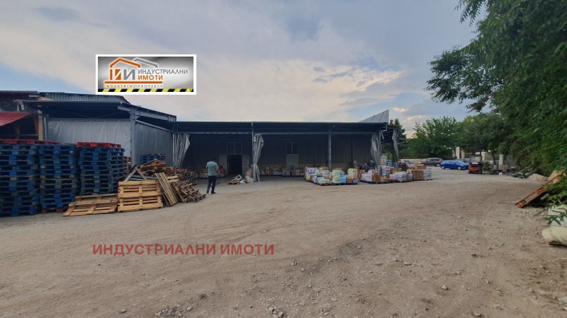 Продава  Склад град Пловдив , Индустриална зона - Север , 2890 кв.м | 64575552 - изображение [7]