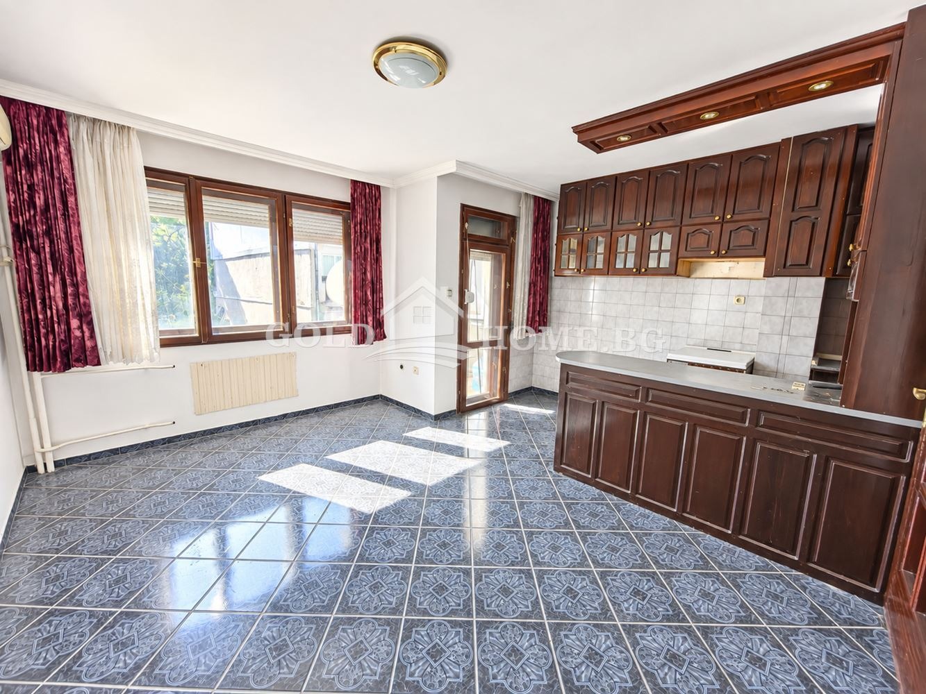 Продава 3-СТАЕН, гр. Пловдив, Център, снимка 2 - Апартаменти - 56069180