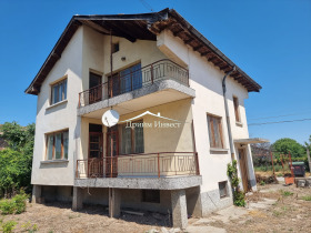 Hus Katunitsa, region Plovdiv