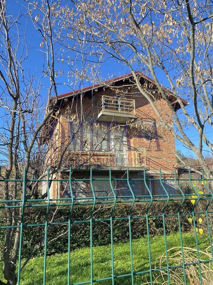 Продава КЪЩА, с. Кръстевич, област Пловдив