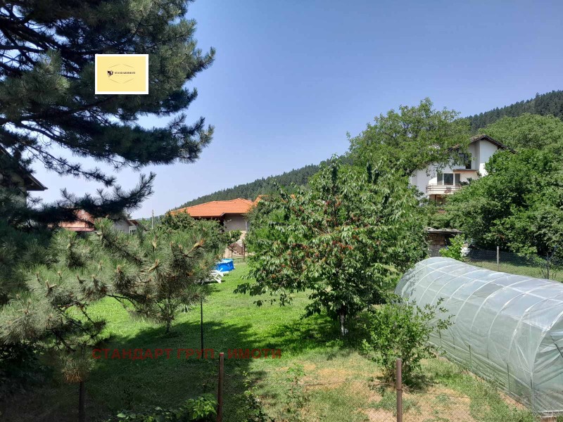 Eladó  Cselekmény régió Pernik , Kladnica , 857 négyzetméter | 85997769 - kép [2]