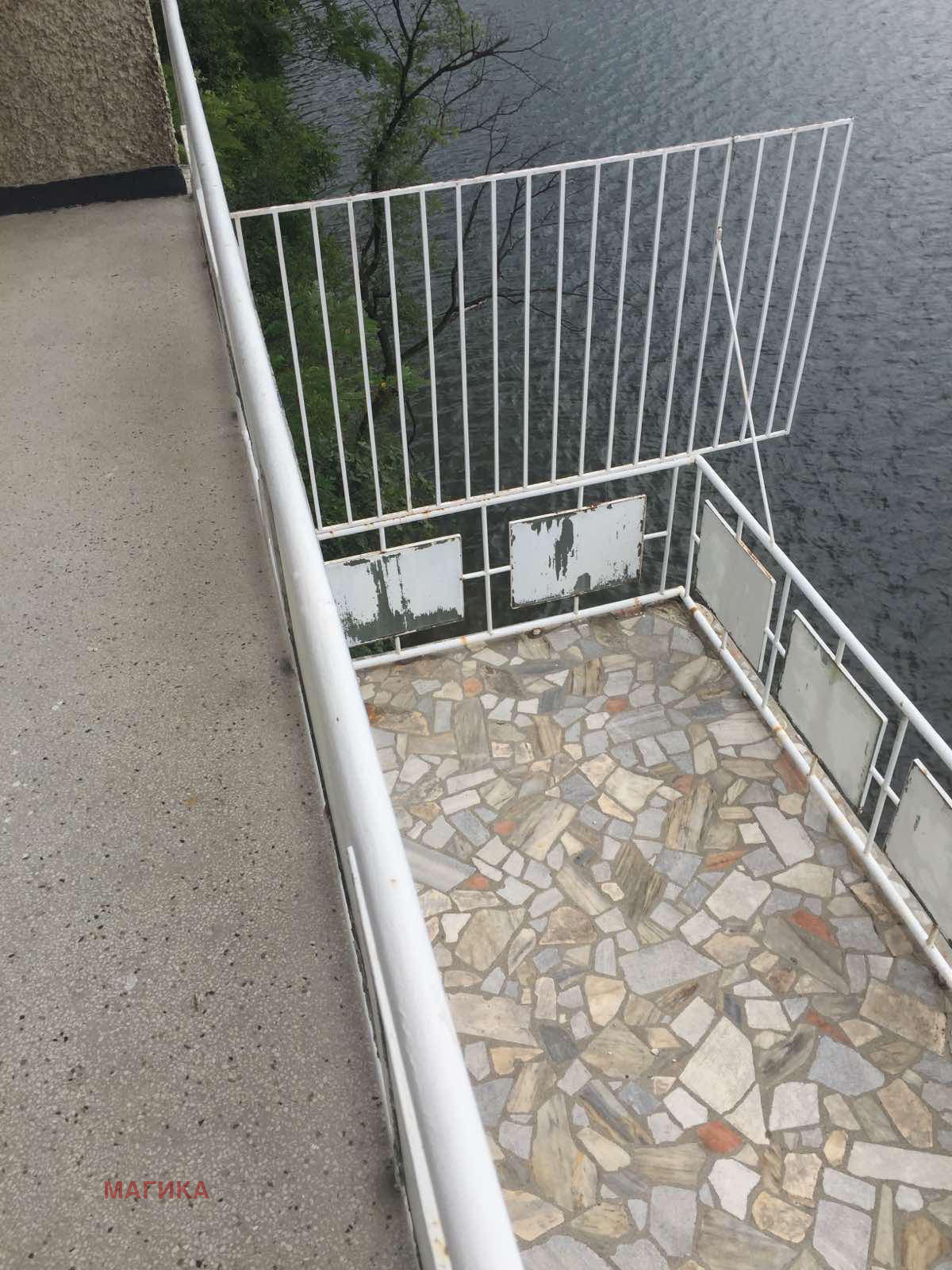 Продава КЪЩА, гр. София, с. Герман, снимка 2 - Къщи - 42075243