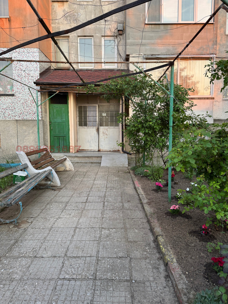 Продается  2 спальни область София , Ихтиман , 90 кв.м | 95160860 - изображение [2]