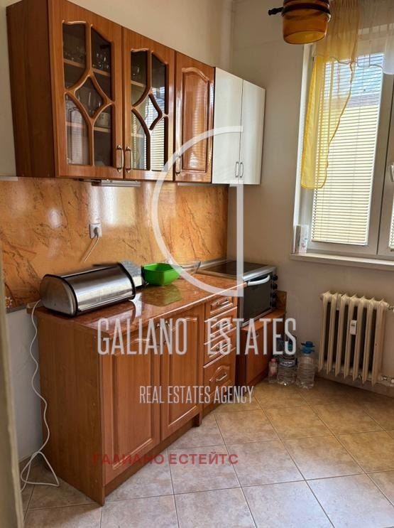 Продава 3-СТАЕН, гр. София, Център, снимка 6 - Апартаменти - 53956339